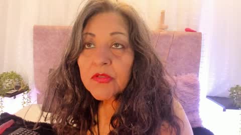 victoriaa_anderson_ online show from April 7, 3:47 pm