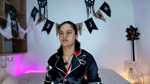 Snapshot of victoriablack_ chatting on October 23, 10:54 am Victoria online show from October 23, 10:54 am