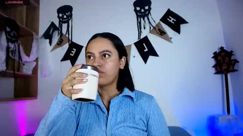 Snapshot of victoriablack_ chatting on October 11, 11:47 am Victoria online show from October 11, 11:47 am