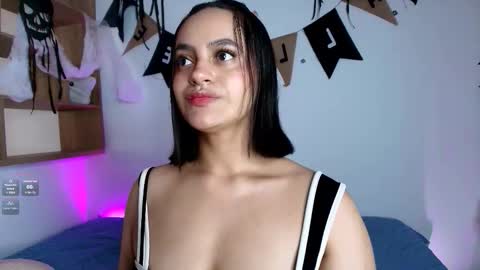 Snapshot of victoriablack_ chatting on October 14, 6:32 pm Victoria online show from October 14, 6:32 pm