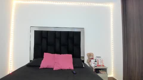 VICTORIA online show from February 24, 12:03 pm