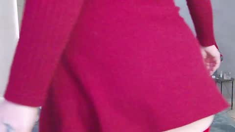 Miss V online show from December 9, 11:15 am