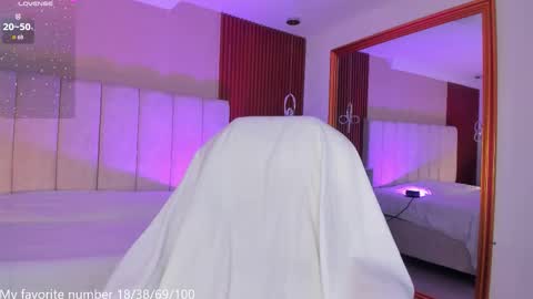 Maria Victoria online show from September 30, 11:49 am