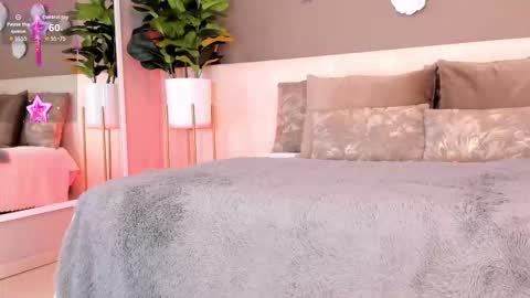 Victoria Shelby  online show from January 10, 12:21 pm