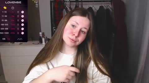 victoriassecrets_ online show from February 4, 7:06 pm