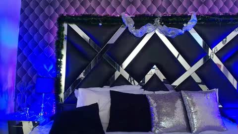 victtoria lee online show from December 18, 9:08 pm