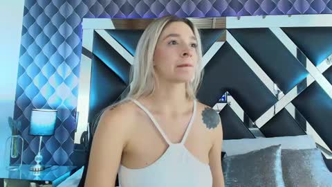 victtoria lee online show from January 22, 10:06 pm