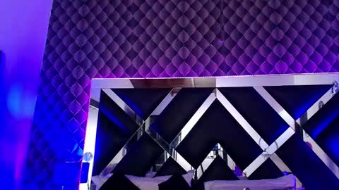 victtoria lee online show from October 6, 7:29 pm