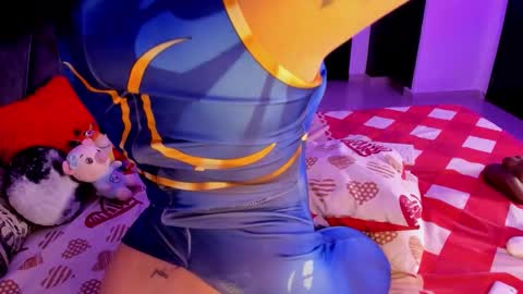 Moon online show from September 30, 5:02 am