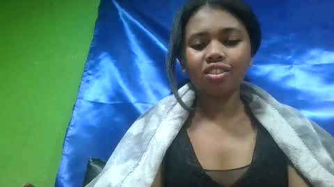 vierge28430 online show from June 13, 2:53 am