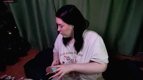 viesicaa online show from March 9, 4:33 pm