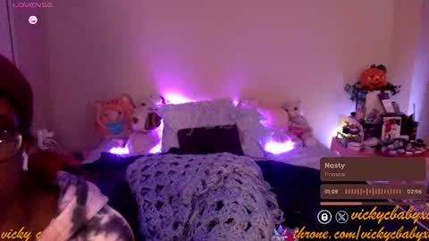 Snapshot of viiickyyy chatting on October 28, 2:28 am Vicky C Vicky V - Vicky C Baby Baby Vee - Schoolgurl V - V the Qween of Edging - Miss Vicky if U Nasty online show from October 28, 2:28 am