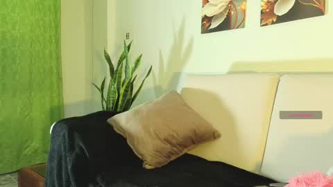 VIOLET  online show from April 6, 1:27 am