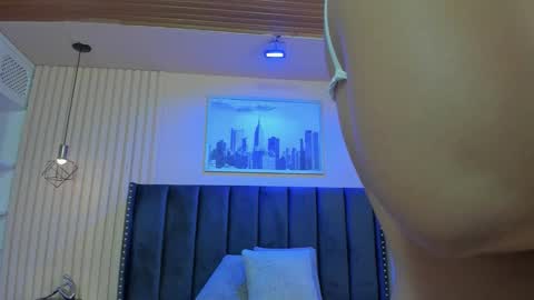 Viiolett online show from October 2, 8:36 pm