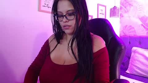viioleta online show from December 11, 12:23 pm