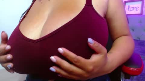 Snapshot of viiolleta chatting on September 29, 12:43 pm viioleta online show from September 29, 12:43 pm