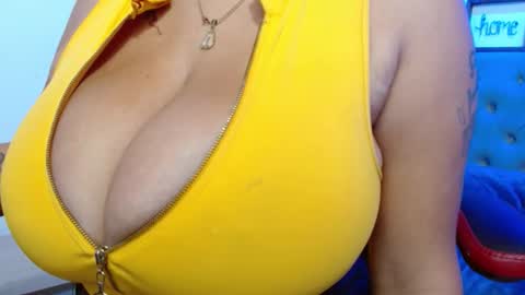 Snapshot of viiolleta chatting on October 16, 1:14 pm viioleta online show from October 16, 1:14 pm