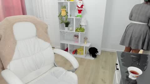 Ukrainian-woman online show from December 14, 3:04 pm