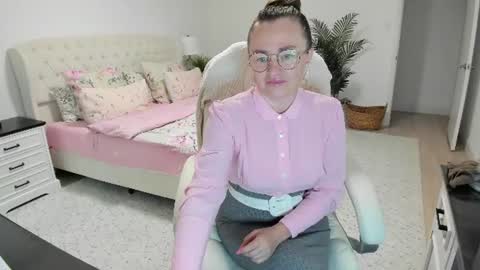 Ukrainian-woman online show from July 16, 11:59 am