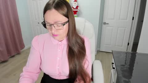 Ukrainian-woman online show from December 17, 1:05 pm