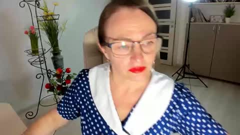 Ukrainian-woman online show from December 1, 12:19 pm