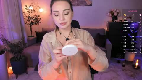 Viki Bellson online show from March 29, 7:02 pm