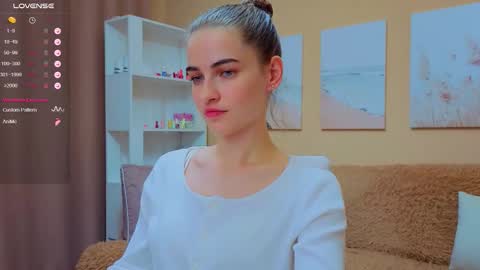 vikiberry online show from September 26, 1:20 pm