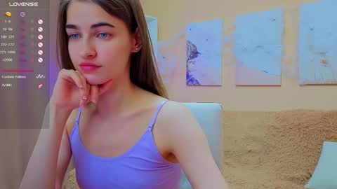 vikiberry online show from November 29, 11:03 am