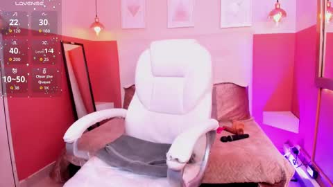 Snapshot of vikypetiteee chatting on September 19, 5:39 am Victoria online show from September 19, 5:39 am