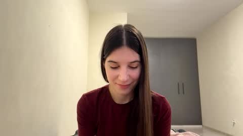 Vivien online show from February 16, 9:09 am