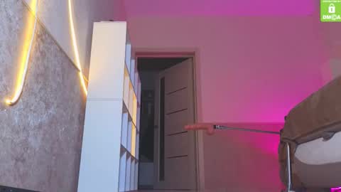 Eva online show from November 12, 9:40 am