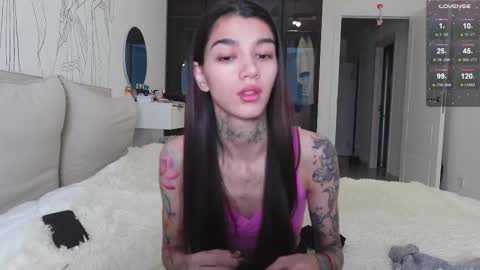 vinkitinkii online show from November 23, 7:00 am