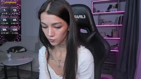 vinkitinkii online show from December 28, 3:26 pm