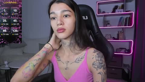 vinkitinkii online show from December 31, 6:48 am