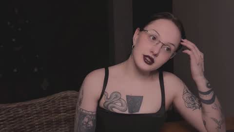 Diva Silvia online show from December 27, 4:55 pm
