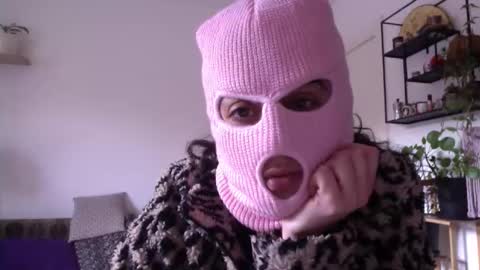 Violette online show from March 15, 1:24 pm