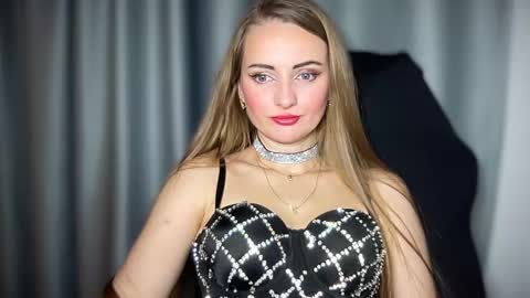 Funny  girl online show from December 17, 10:43 pm