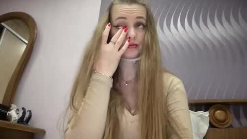 Funny  girl online show from March 11, 9:17 pm