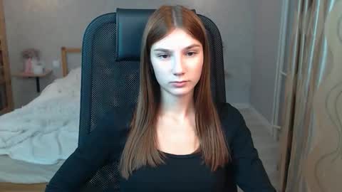 violaberry__ online show from October 6, 7:14 am