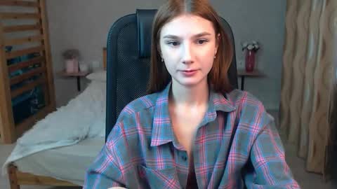 violaberry__ online show from October 21, 4:16 am