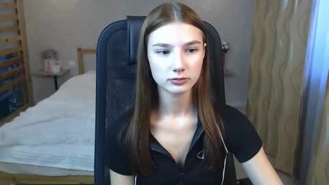 violaberry__ online show from October 14, 7:11 am