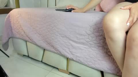 violeet_gray online show from February 24, 3:10 am