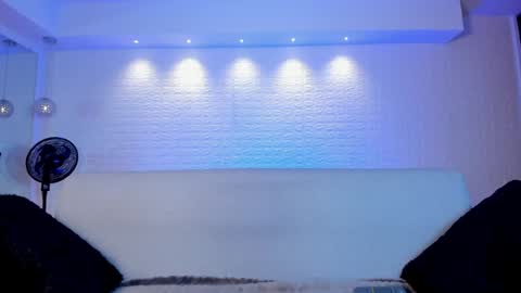 Violett  Everyday From 0530 to 1430 Col Time online show from January 21, 10:41 am