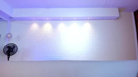 Violett  Everyday From 0530 to 1430 Col Time online show from January 8, 5:50 pm