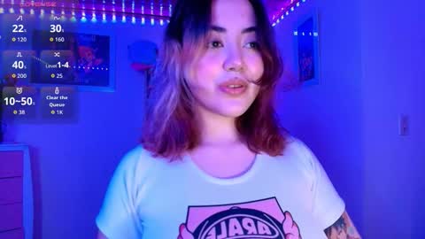 violet online show from December 21, 7:45 am