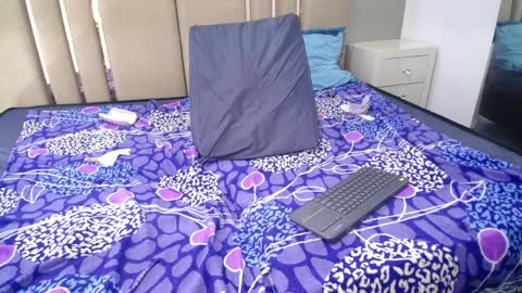 Violet online show from March 30, 2:49 pm