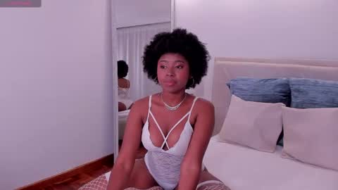 violeta_ruiz_ online show from January 24, 11:45 pm