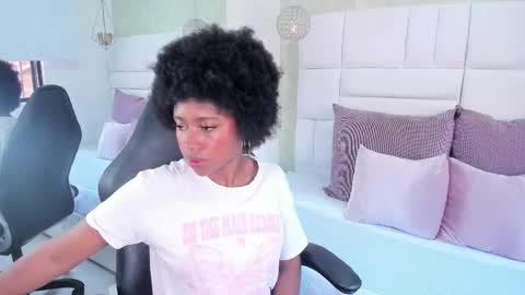 Violeta Ruiz online show from November 18, 5:36 pm