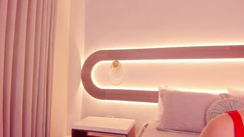 Violeta Sum online show from February 27, 12:16 pm