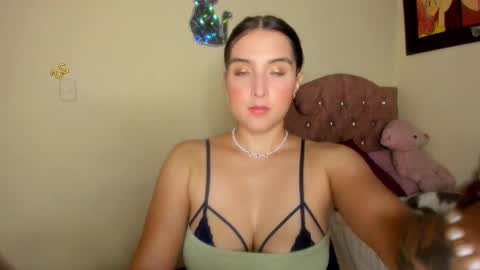 Snapshot of violetalee chatting on September 16, 12:07 am Jimena online show from September 16, 12:07 am